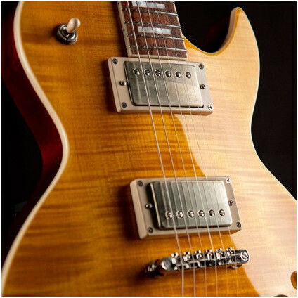 Cort Classic Rock CR250 Elektrische Gitarre Einfacher Schnitt mit HH Tonabnehmerkonfiguration Antique Amber
