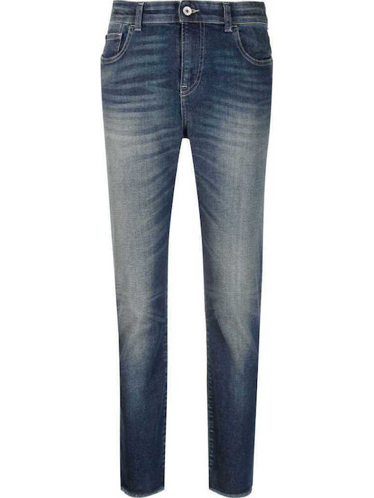 Women's Jeans Pants in Straight Leg Style