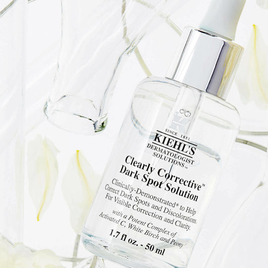 Kiehl's Clearly Corrective Dark Spot Solution Moisturizing & Anti-aging Serum Face with Vitamin C & Salicylic Acid for Radiance & Revitalization 30ml