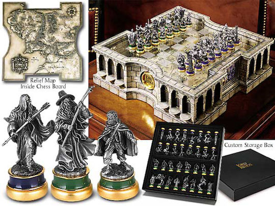 The Noble Collection Lord of the Rings Chess Set Tabla de șah cu