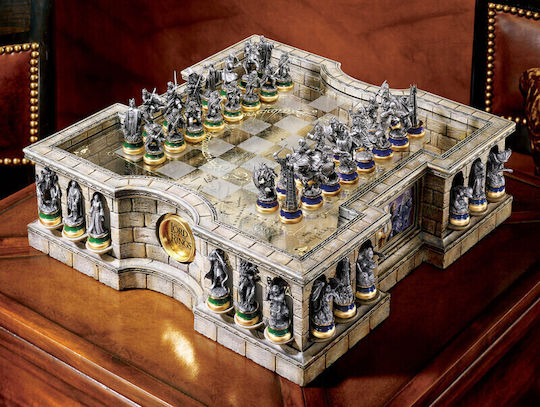 The Noble Collection Lord of the Rings Chess Set Tabla de șah cu Pioni 38x38cm