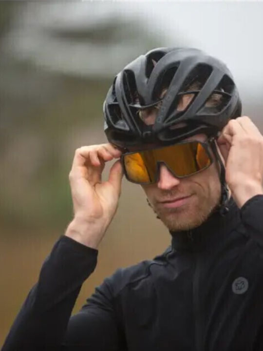 Oakley Sutro Men's Sunglasses with Black Plastic Frame and Yellow Mirror Lens OO9406-05