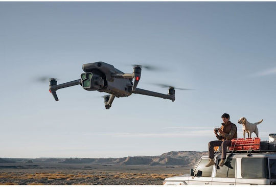 DJI Mavic 3 Pro Dron Standard cu Cameră și Telecomandă