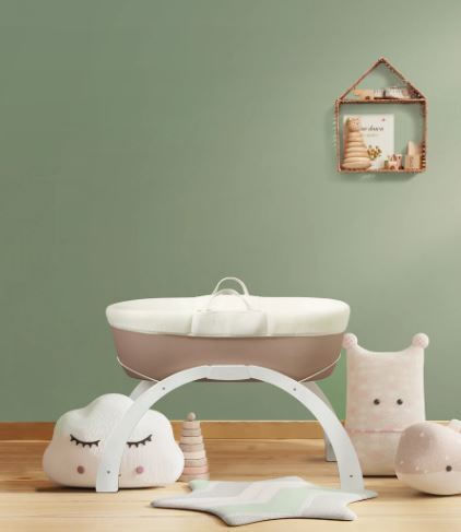 Shnuggle Dreami Moses Пластмасова кошара с основа Бежов