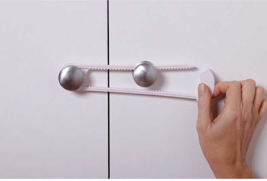 Dreambaby Cabinet & Drawer Lock made of Plastic in White Color 2pcs