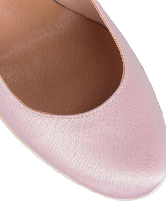 Silia D Women's Fabric Closed Toe Platforms Pink