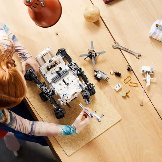 LEGO Technic NASA Mars Perseverance Rover pentru 10+ Ani 1132 Bucăți