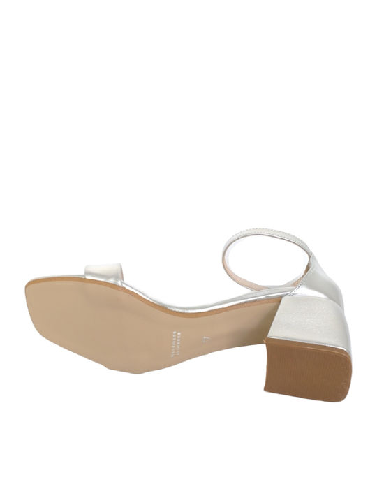 1582 Sandalen Silber