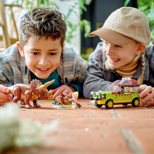 LEGO Jurassic World 30th Anniversary Triceratops Research for Ages 8+ 281 Pieces