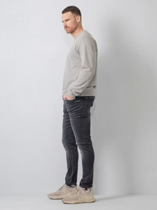 Hose Gray