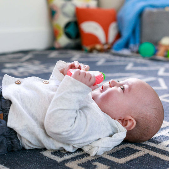 Infantino Vibrating Teether Apple Μασητικός Κρίκος Οδοντοφυΐας από Πλαστικό για 3 m+