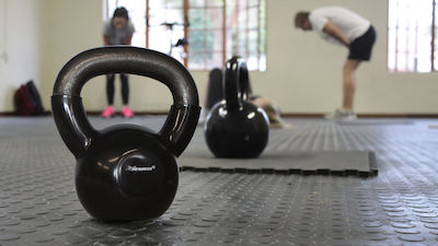 Pegasus Kettlebell Aus Vinyl 12kg Schwarz