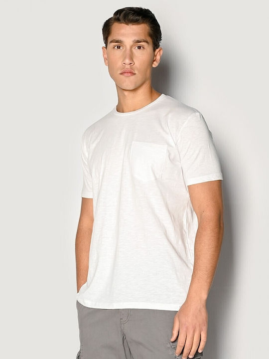 T-shirt White