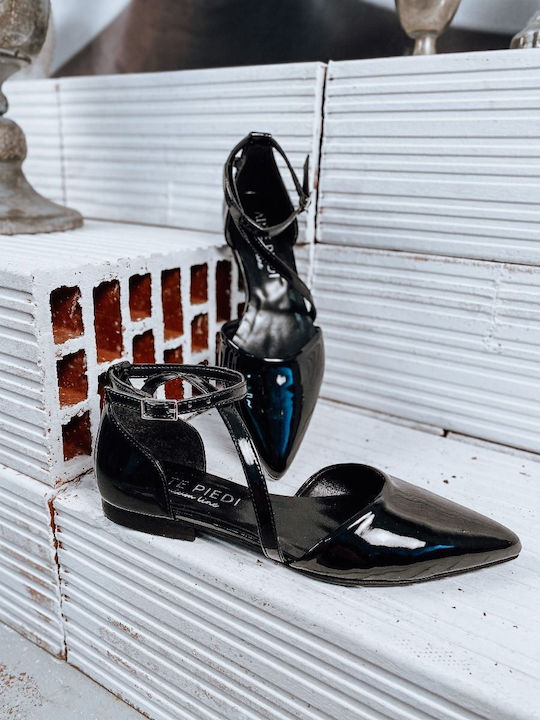 Patent Leather Pointy Ballerinas With strap Black