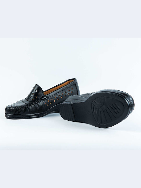 Step Shoes Leather Women's Moccasins in Black Color