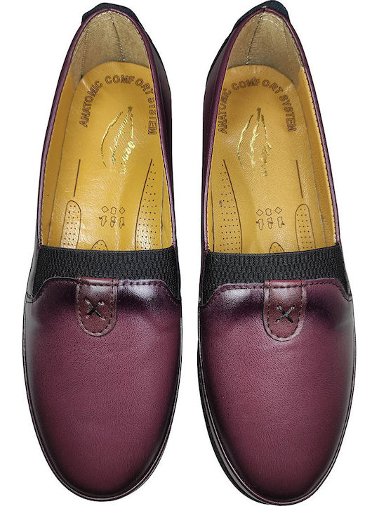 Women's Moccasins in Burgundy Color
