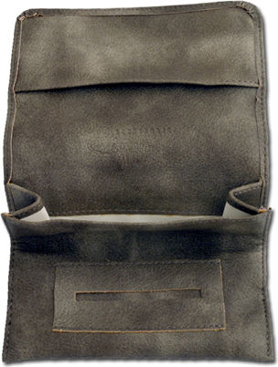 Tobacco Pouch Made of Artificial Leather Green with Magnet Closure 15.1x7.8cm 30g