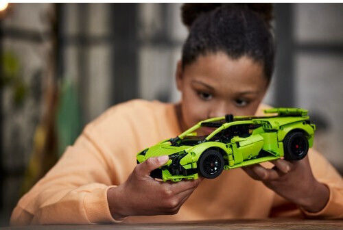 LEGO Technic Lamborghini Huracán Tecnica Pentru 9+ Ani 806 Bucăți