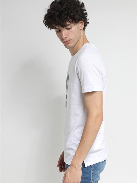 T-shirt White