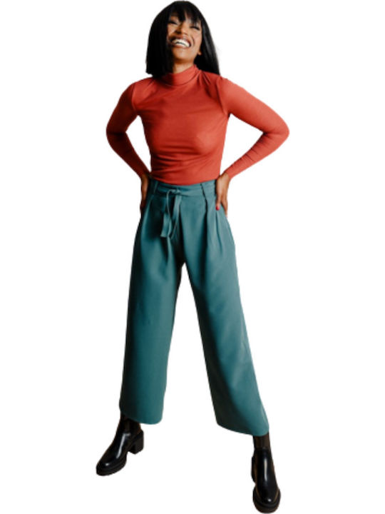 Women's Fabric Capri Trousers Green