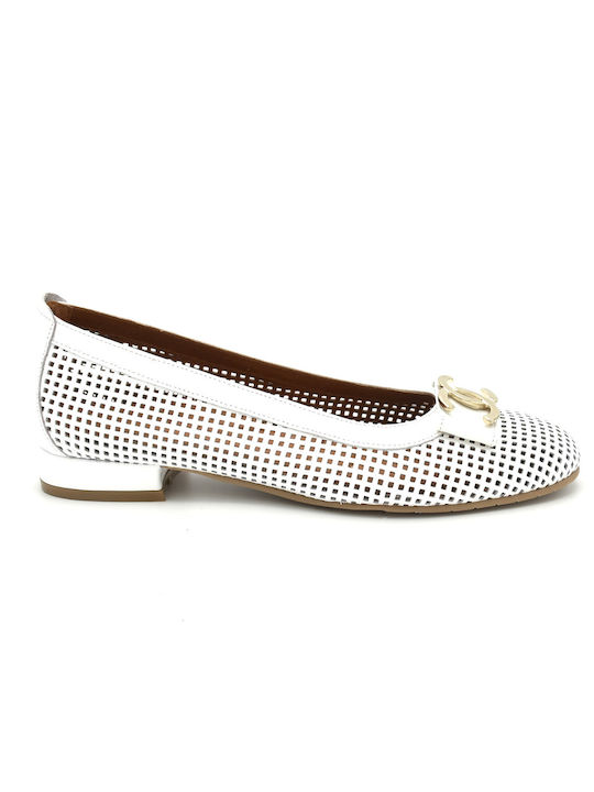 Aero by Kasta Anatomic Ballerinas White