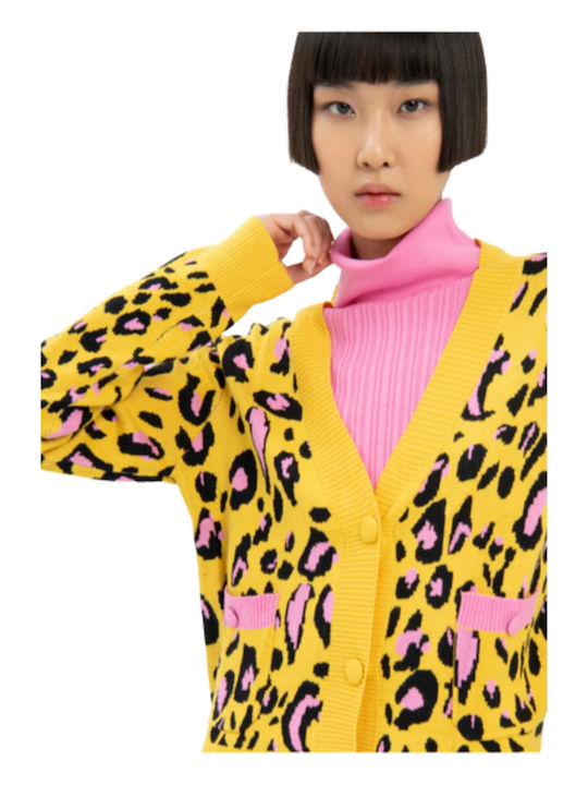 Kurze Gestrickte Damen Strickjacke mit Knöpfen