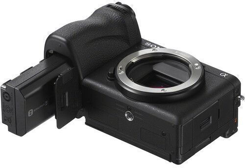 Sony a6700 Mirrorless Camera Kit (E 18-135mm F3.5-5.6 OSS) Black