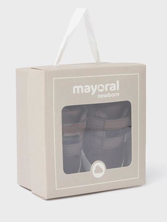 Mayoral Βρεφικά Sneakers Αγκαλιάς Καφέ
