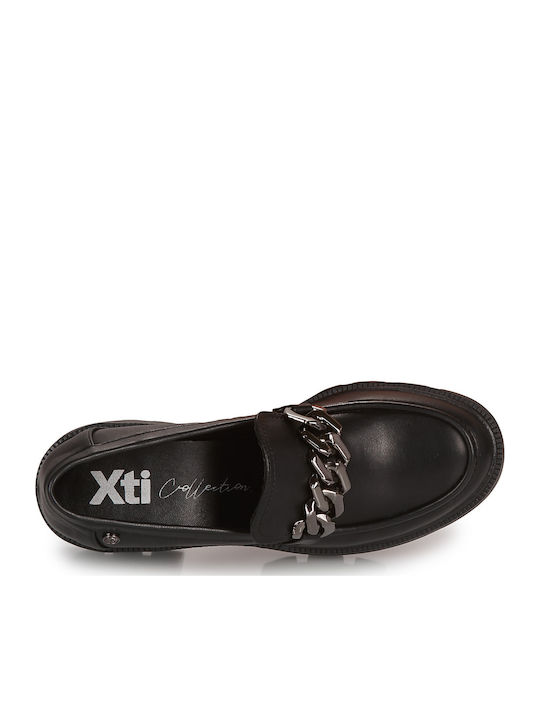 Women's Moccasins in Black Color