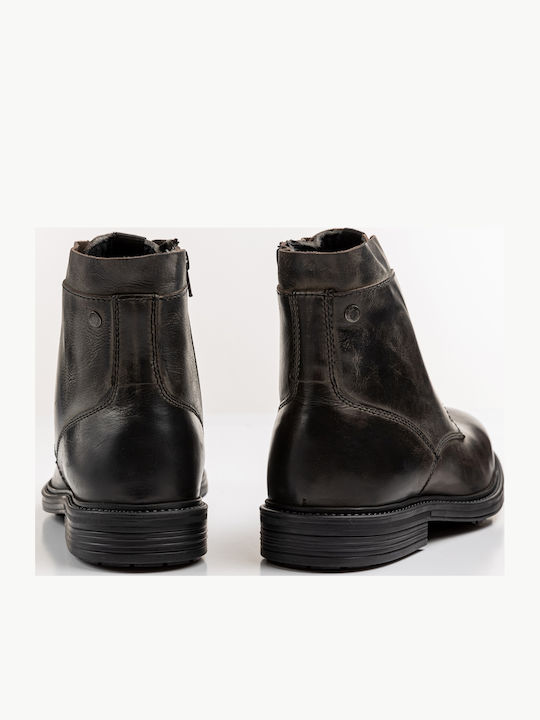 Black Boots