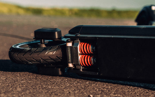 Reid Boost Orient Elektroroller für Kinder mit 25km/h Max Geschwindigkeit und 35km Reichweite in Schwarz Farbe