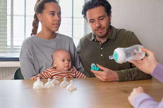 Philips Plastic Baby Bottle Anti-colic with Silicone Teat for 3-6 Months 260ml