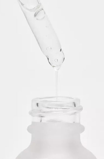 Revolution Beauty 15% Moisturizing Serum Face with Niacinamide for Imperfections 30ml