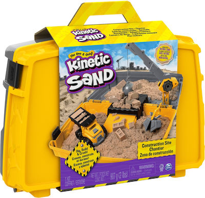 Spin Master Joc de construcție cu nisip Kinetic Sand Construction Site Folding Sandbox Playset pentru copii de 3++ ani