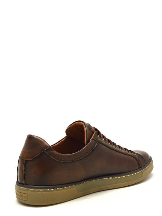 Sneakers Brown