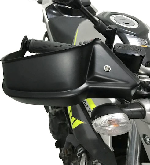 Yamaha in Schwarz Farbe
