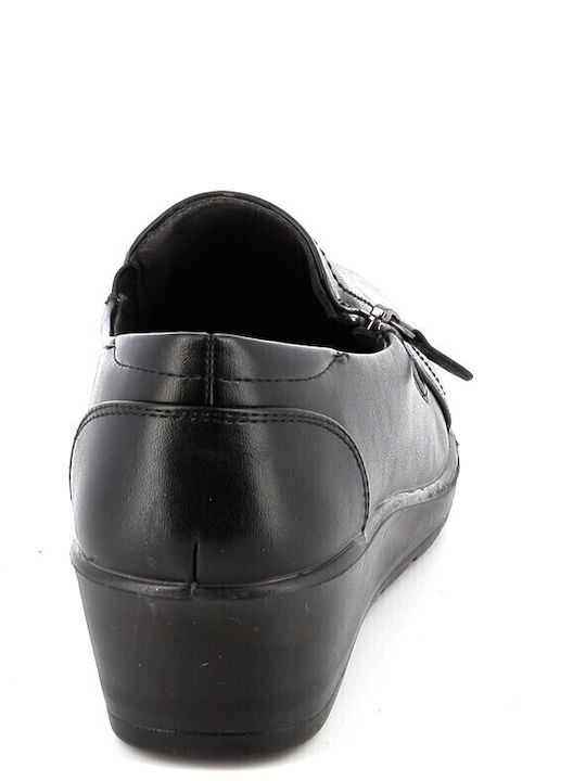 Women's Moccasins in Black Color