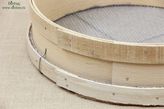 Sieb aus Holz