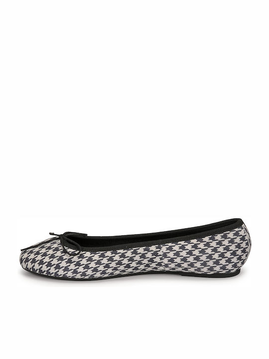 Lederne Damen Ballerinas in Schwarz Farbe