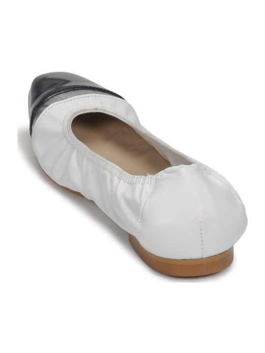 Lederne Damen Ballerinas Spitz zulaufend in Weiß Farbe