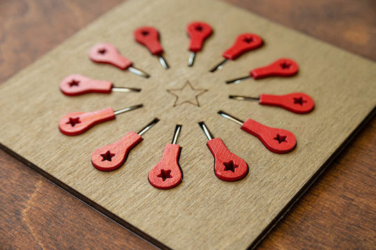 Canvastic Set of 12 Pushpins 90771