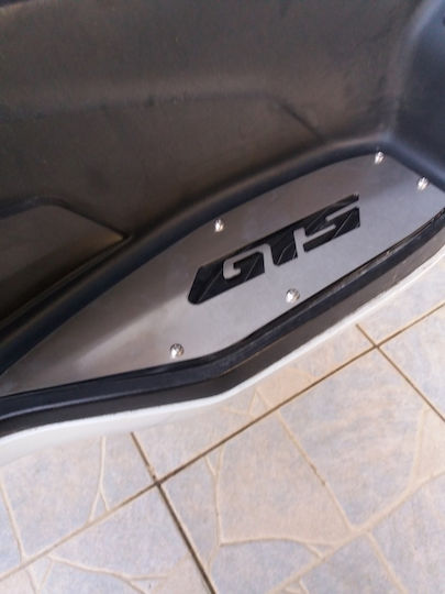 Moto Discovery Προστατευτικά Μαρσπιέ Μοτοσυκλέτας Sym GTS 250 Yamaha GTS Ασημί