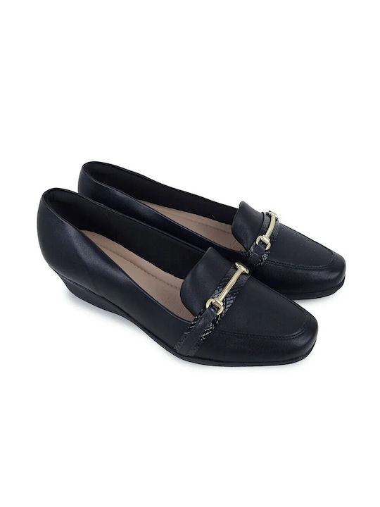 Piccadilly Women's Moccasins in Black Color