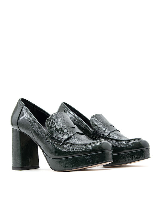 Loafer Pumps mit Plateau aus Lackleder mit Hochem Absatz Khaki