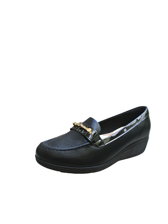 Piccadilly Patent Leather Women's Moccasins in Black Color