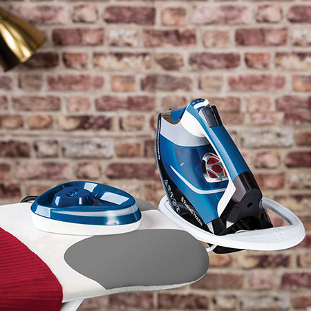 Russell Hobbs -56 Steam Iron 2600W with Ceramic Plate and Continuous Steam Supply 45g/min