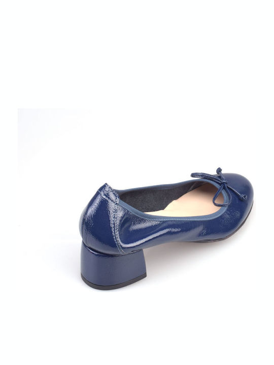 Lack Pumps Blau