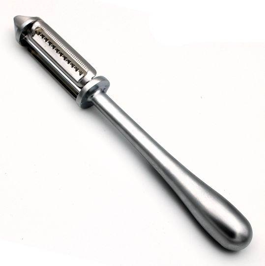 Fruit & Vegetable Peeler/Cleaner made of Stainless Steel