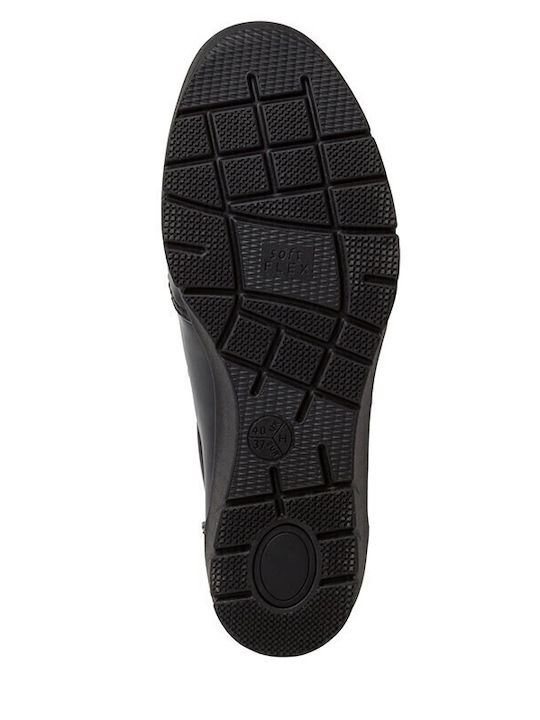 Softline Women's Moccasins in Black Color