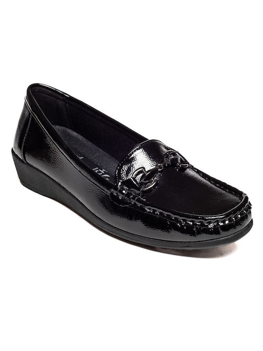 Soft & Flex Patent Leather Women's Moccasins in Black Color